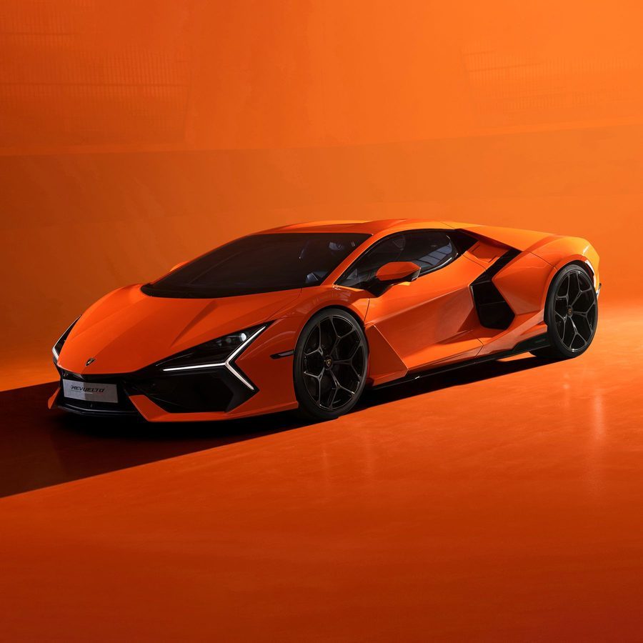 Lamborghini Revuelto